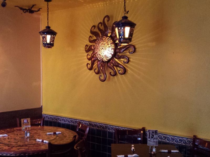 Cafe El Tapatio interior